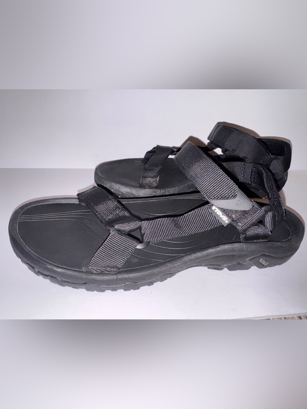 Men’s TEVA Hurricane XLT Black Strapped Sport Sandals, size 13